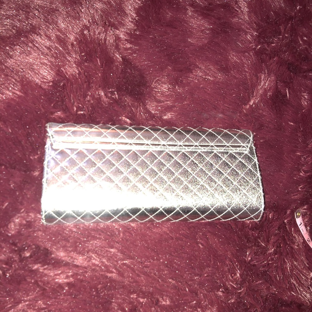 New Bebe - Picture 3 of 6
